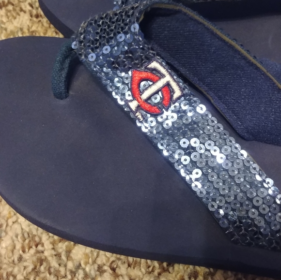 Twins blingy flip flops new size 9/10 - Picture 3 of 12